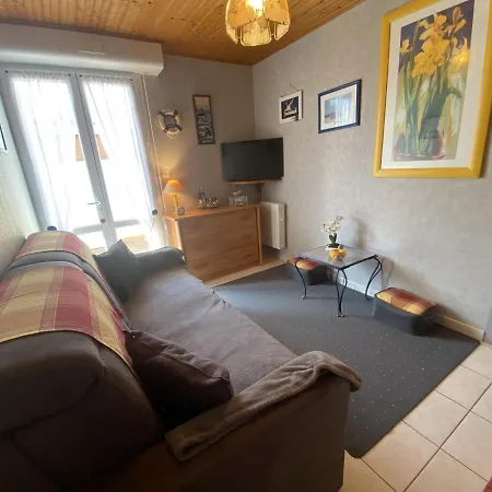 Apartamento 4 Pers. à Fouras, Proche Avec Cour Ensoleillée Et Stationnement - Fr-1-709-37 Fouras